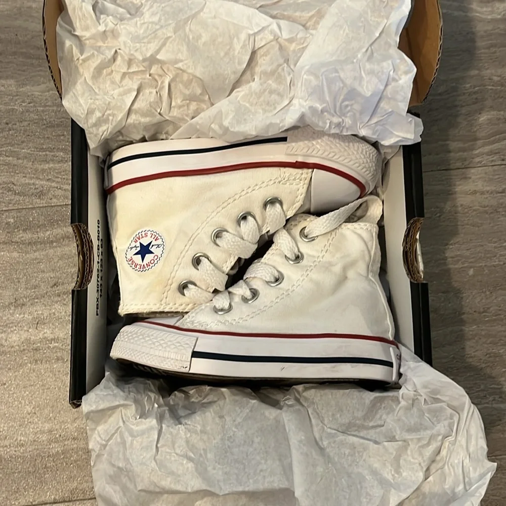 Converse Infant All Star White Hi Top Chuck Taylor